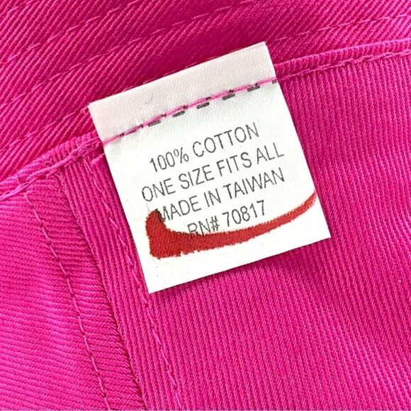 Victoria's Secret PINK reversible bucket hat - Picture 4 of 4